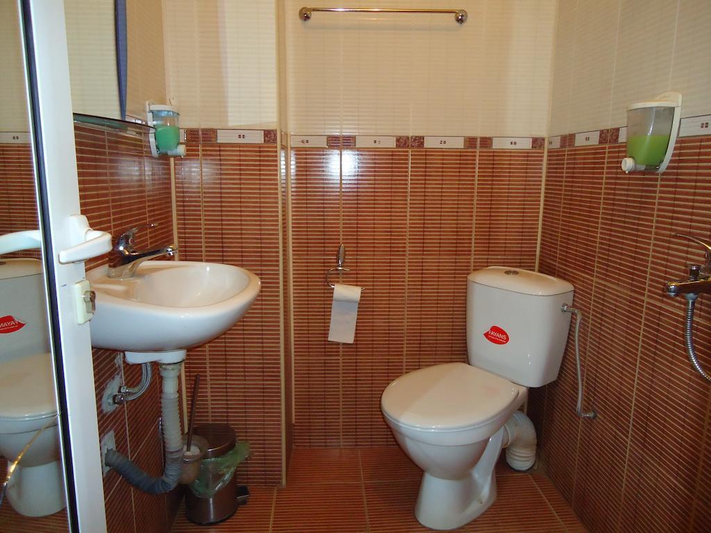 Dionis Hotel Петрич Экстерьер фото