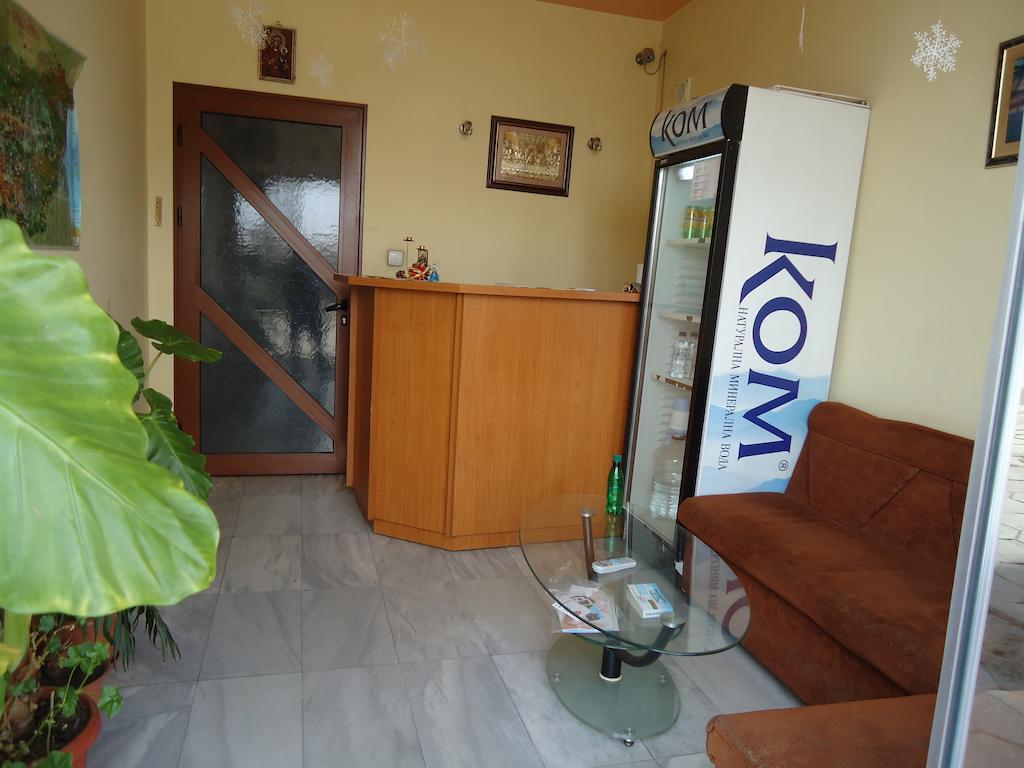 Dionis Hotel Петрич Экстерьер фото