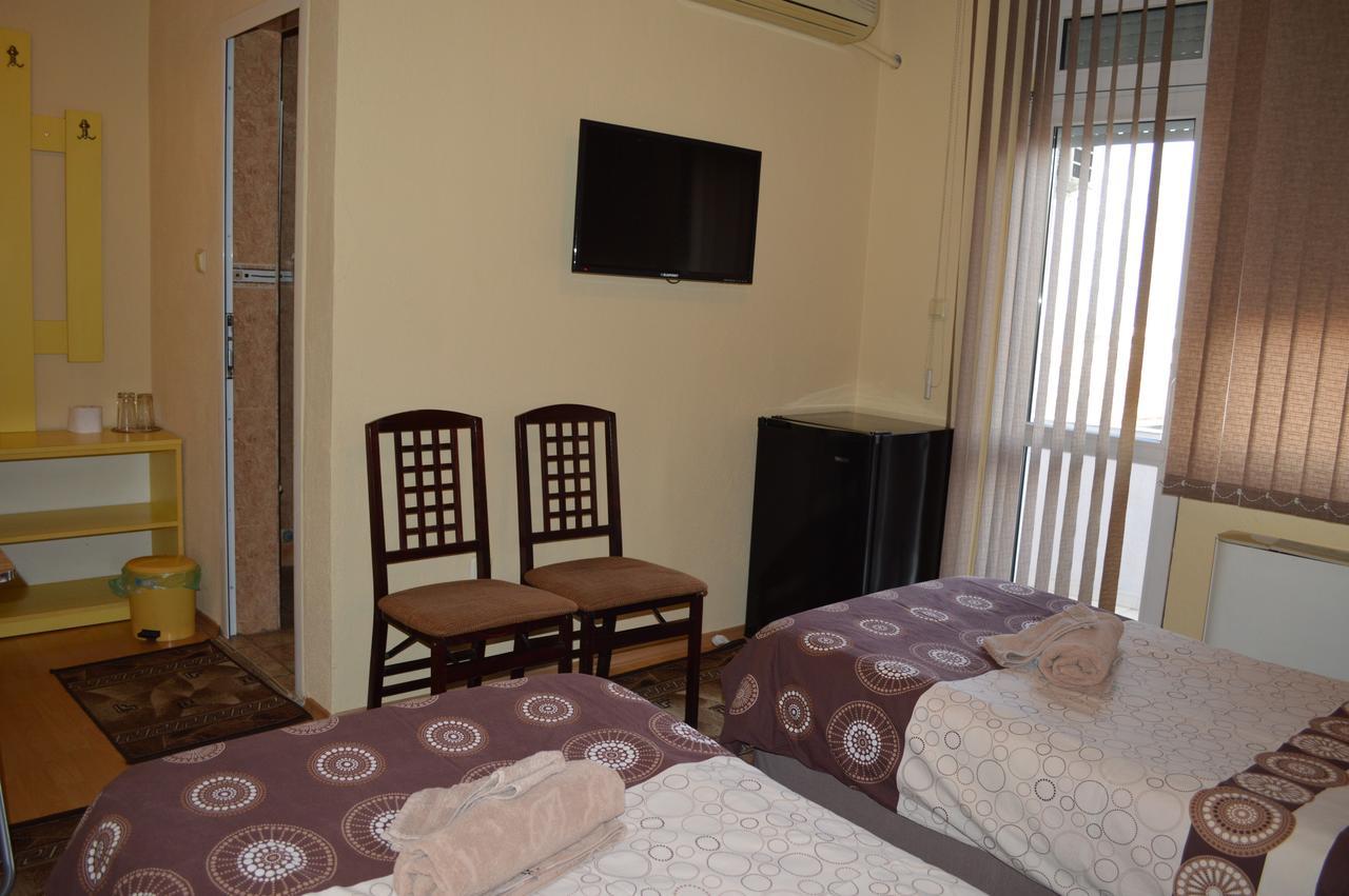 Dionis Hotel Петрич Экстерьер фото