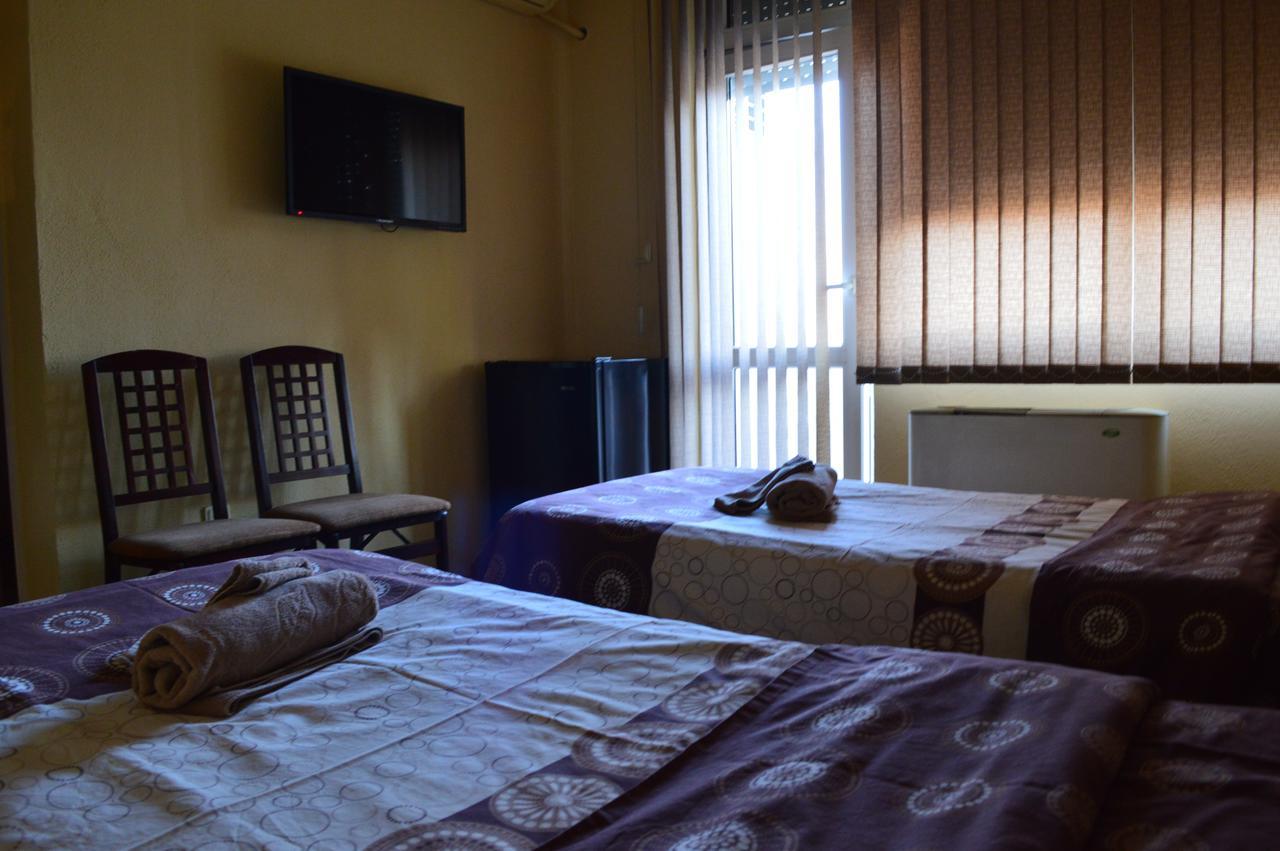 Dionis Hotel Петрич Экстерьер фото