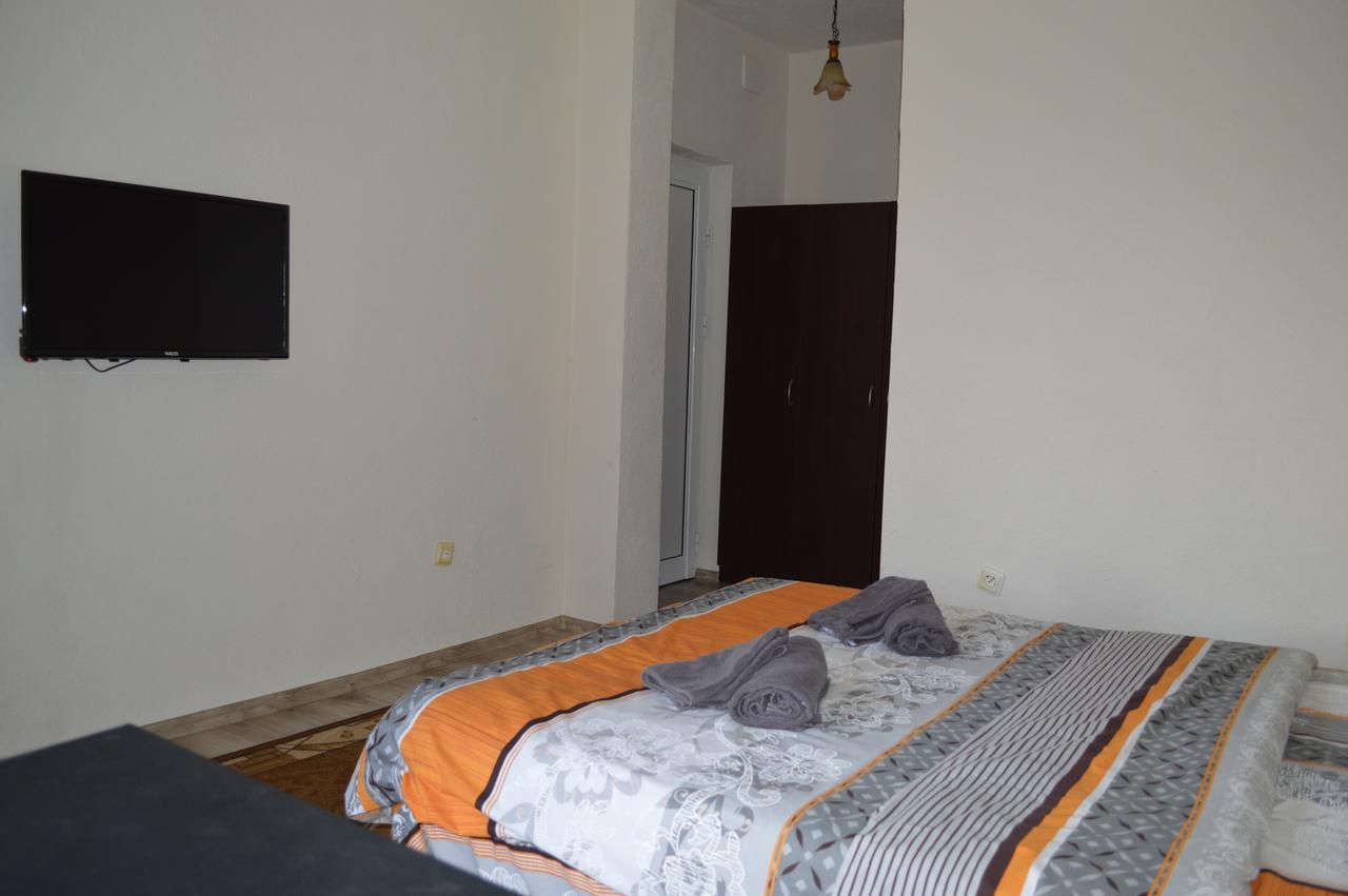 Dionis Hotel Петрич Экстерьер фото